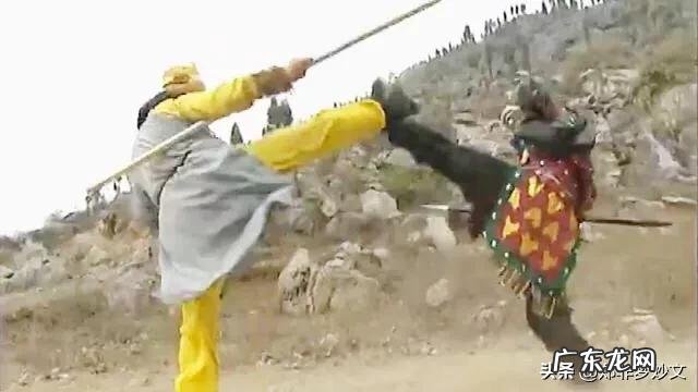 《西游记》中孙悟空能大闹天宫,为什么打败不了那些妖魔鬼怪?