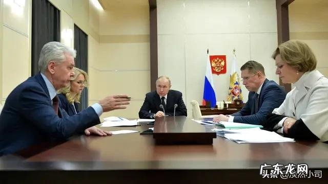 俄罗斯疫情大爆发，平均每天新增6000例确诊仅次于美国，问题出在了哪里？