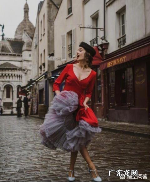 女孩子怎样才能穿出复古风?