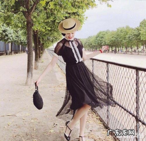 女孩子怎样才能穿出复古风?