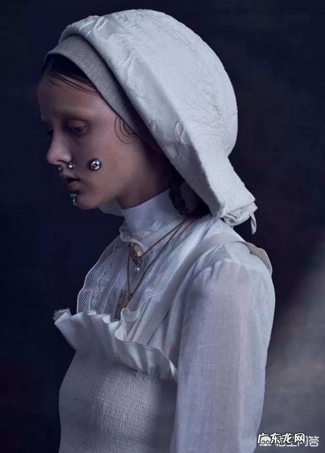 女孩子怎样才能穿出复古风?