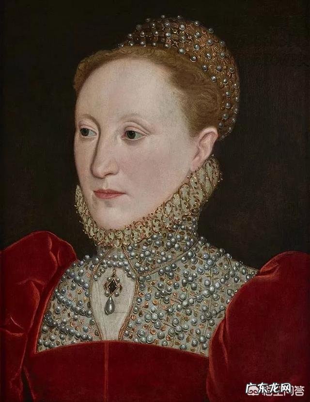 女孩子怎样才能穿出复古风?