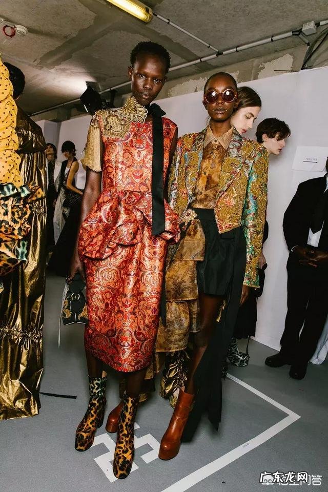 女孩子怎样才能穿出复古风?