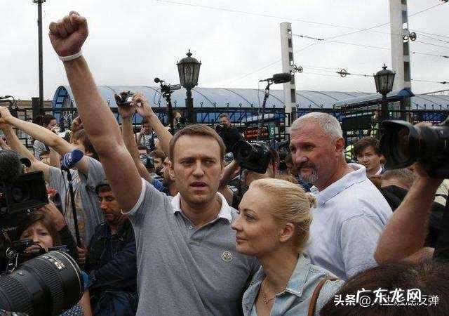 莫斯科街头的抗议活动是否会导致俄罗斯总统普京下台？