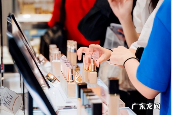 附近哪里有雅诗兰黛专卖店 雅诗兰黛专柜地址