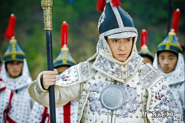 清朝十二个皇帝，为什么叫大清十三王朝？