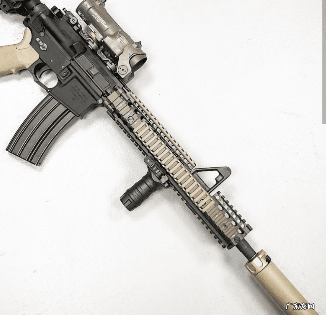 m4突击步枪 M4A1步枪