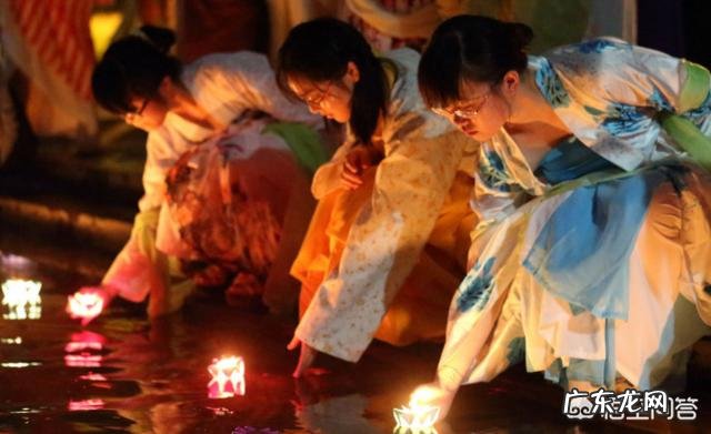 什么诗句让我们想起牛郎织女鹊桥相会？