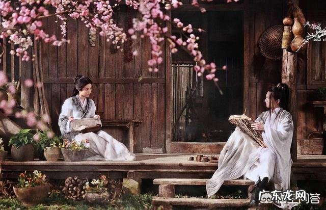 大家知道哪些写桃花、杏花、梨花的诗词？