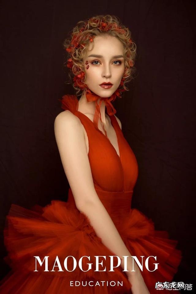 有没有值得推荐的新娘发型和头纱？