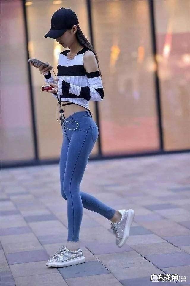 矮个子的女生适合穿过膝毛衣裙吗?矮个子的女生穿什么比较好看?