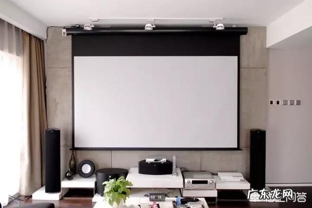 白墙为什么不能代替大屏幕投影墙?