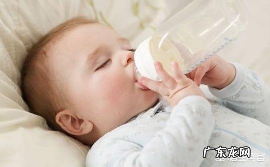 喝奶粉的宝宝在每个阶段要喝多少？