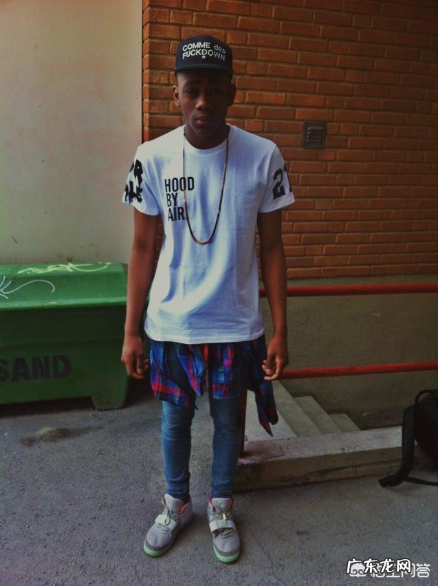 走美黑路线,服装色彩搭配的技巧有哪些?