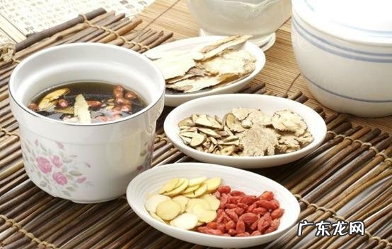 吃中药可以丰胸要开什么方子 中药丰胸方法有哪些