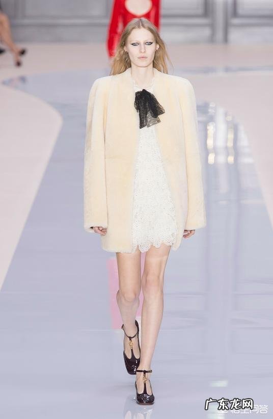 衣服怎么混搭看起来舒服又好看?