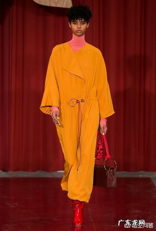 衣服怎么混搭看起来舒服又好看?