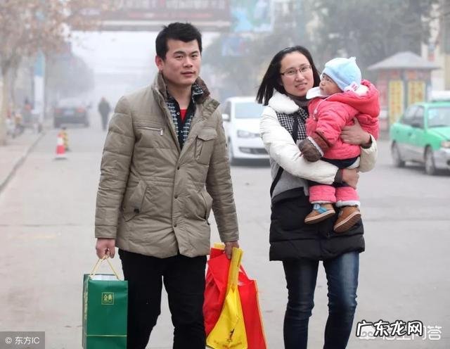 是不是嫁出去的女儿过年就不能再回娘家过年了,只能初二才能回去娘家?