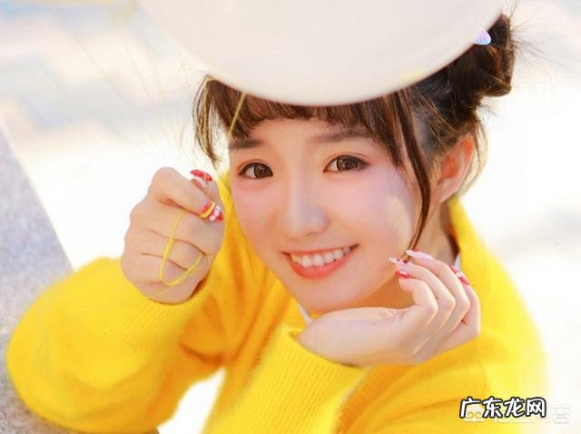 #情人节约会必带#情人节约会时,女生包包里要准备哪些东西?