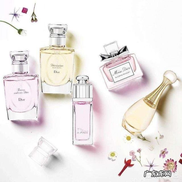 #情人节约会必带#情人节约会时,女生包包里要准备哪些东西?