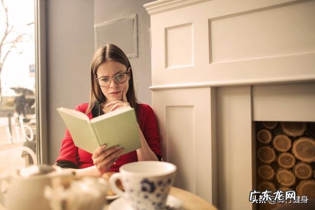 在健身前，你觉得需不需要学习健身方面的基础知识，类似于指南之类的？为什么？