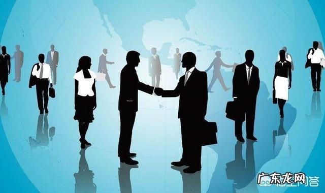 你认为领导力是天赋，还是可以后天训练的？