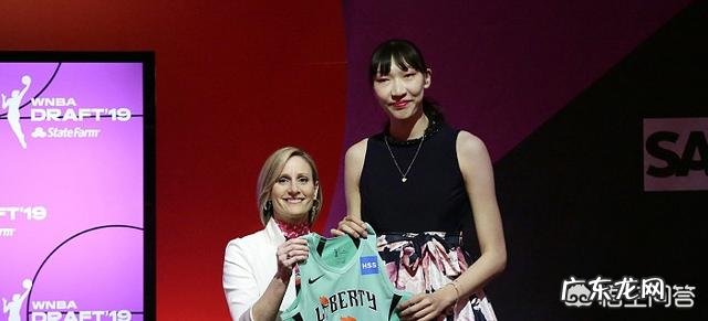 “女版周琦”韩旭正式被WNBA球队选中,接下来她能否在WNBA站稳脚跟?
