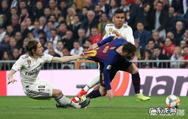 国王杯半决赛次回合的一场焦点战,皇家主场0-3巴萨,如果皇马有C罗,结果会如何?