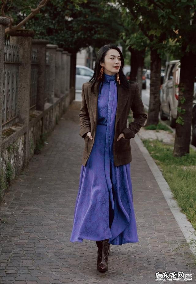 今年最流行的职业装是什么?