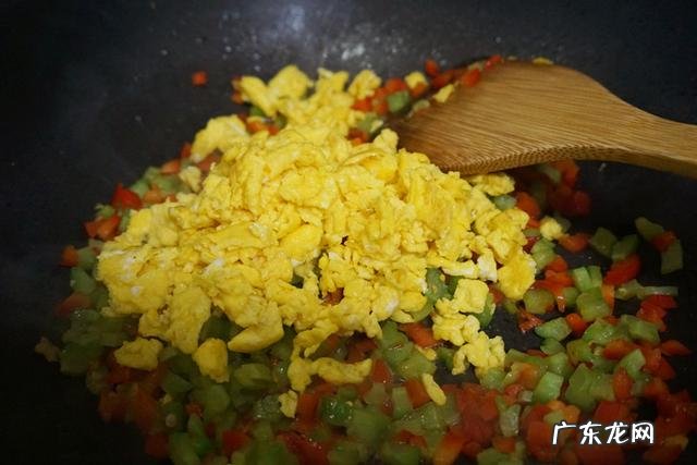 苦瓜怎么做能让讨厌吃苦瓜的人,不那么讨厌?