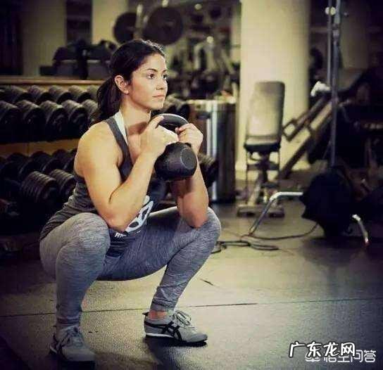 女性如何锻炼臀部肌肉?