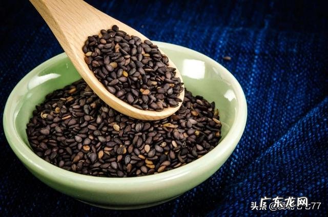 想让保持肌肤水润有什么办法吗?