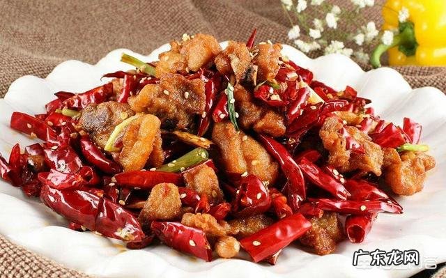 辣子鸡丁怎么做鸡肉才能外酥里嫩？