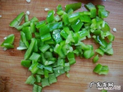 辣子鸡丁怎么做鸡肉才能外酥里嫩？