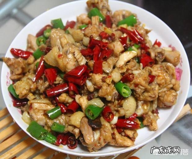 辣子鸡丁怎么做鸡肉才能外酥里嫩？