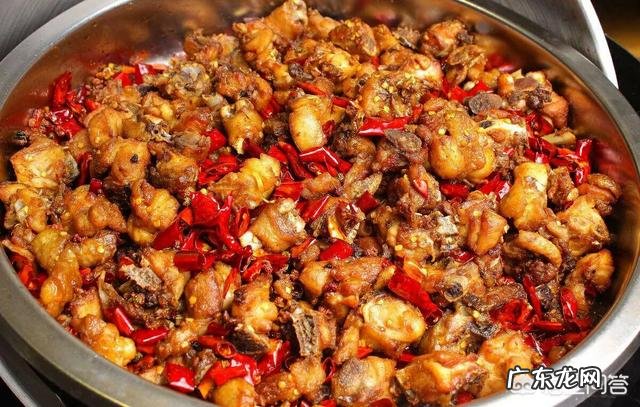 辣子鸡丁怎么做鸡肉才能外酥里嫩？