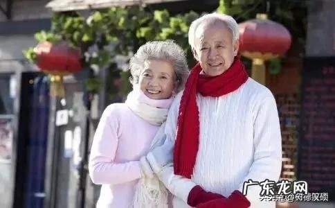 成功的男人背后有一个好女人,其实失败的男人背后的女人付出更多,对吗?