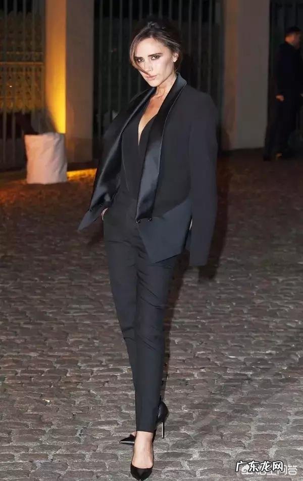 30-40岁的女人该如何选秋装?