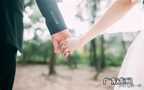 为什么有的女人喜欢比自己大的男人？