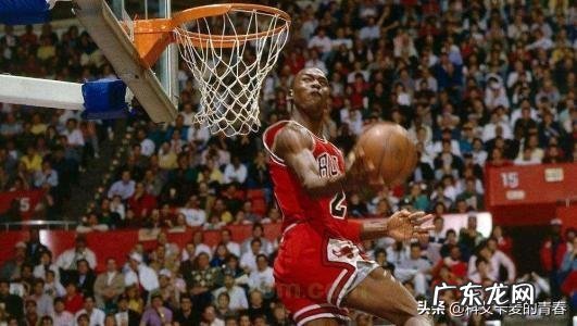 据说乔丹可以吊单杠吊30分钟到一个小时，可能吗？你怎么看？