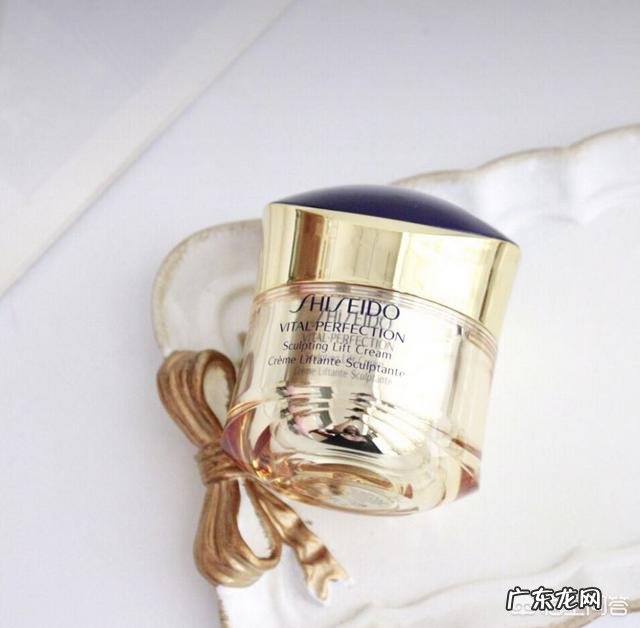 脸上皱纹怎么去除?延缓衰老的最好方法?