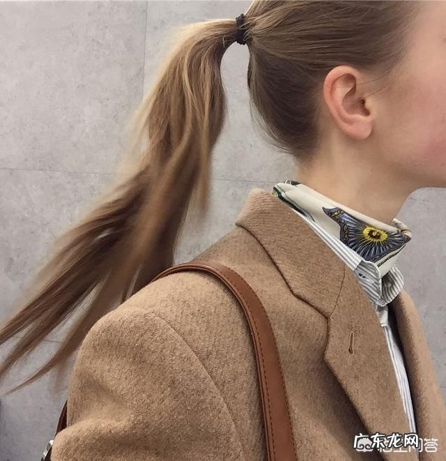 秋季小西装要怎么搭配才好看?