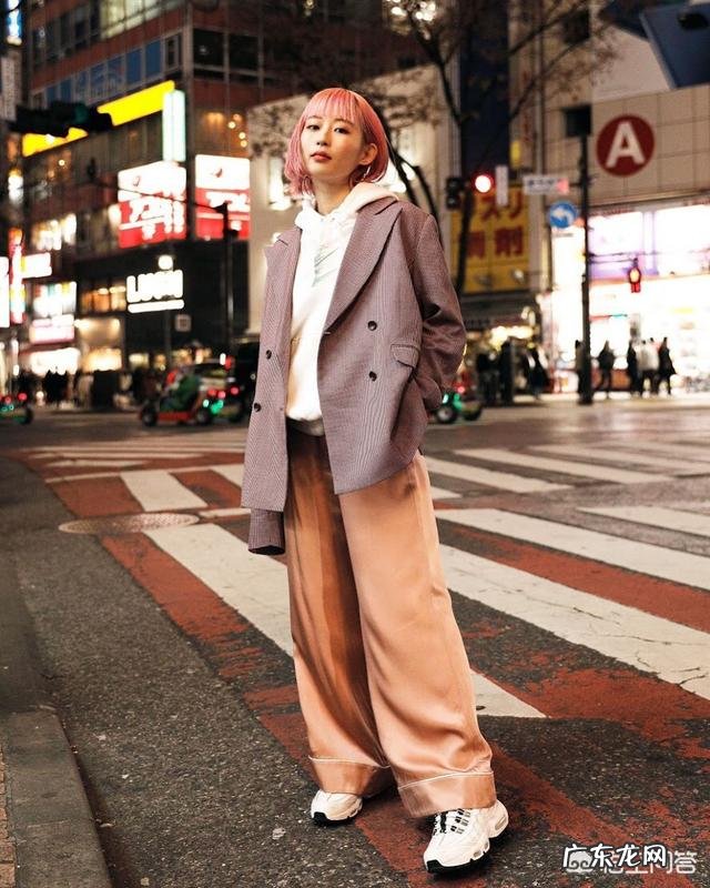 秋季小西装要怎么搭配才好看?