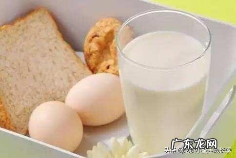 哺乳期间,该怎么吃才能提升奶水量?