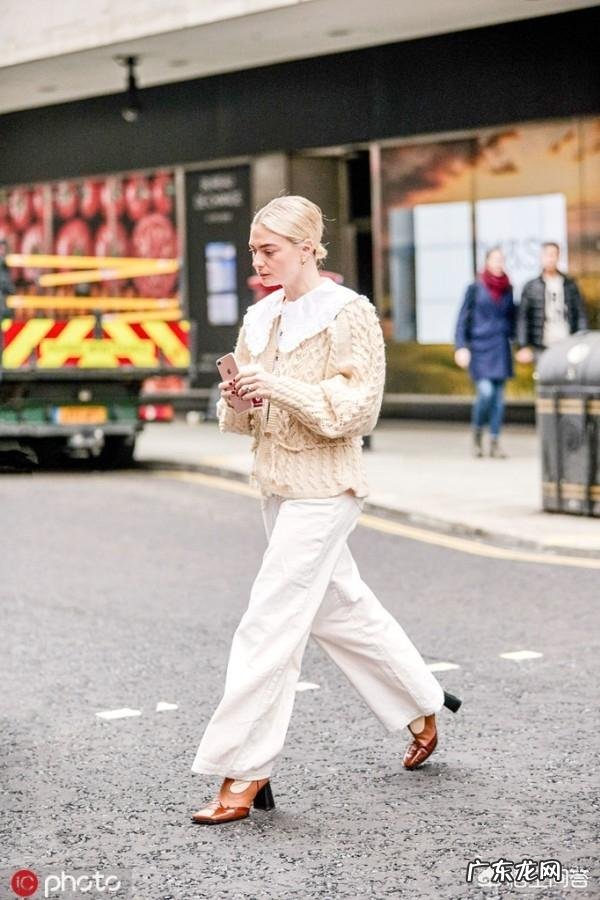 白色裤子很适合春夏季节,有哪些日常搭配实用又时尚?