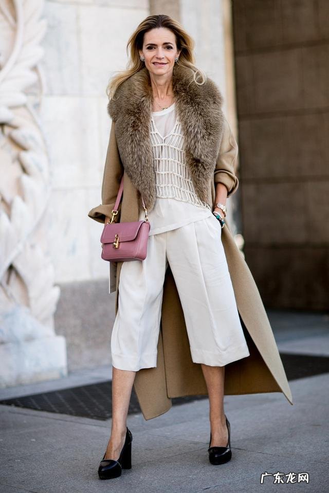 肩宽,胯宽的人适合穿阔腿裤吗?