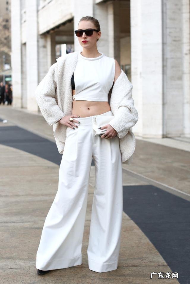 肩宽,胯宽的人适合穿阔腿裤吗?