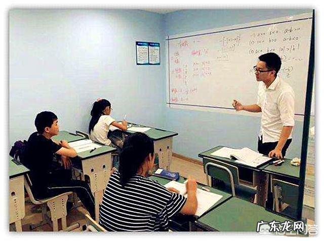 如何看待福建13名高考学霸联手办“暑期精品课程班”被叫停?