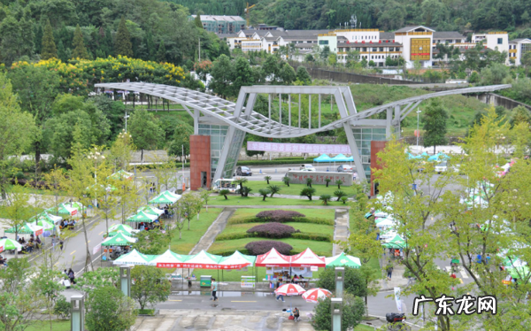 阿坝师范学院什么梗 阿坝师专现在叫什么