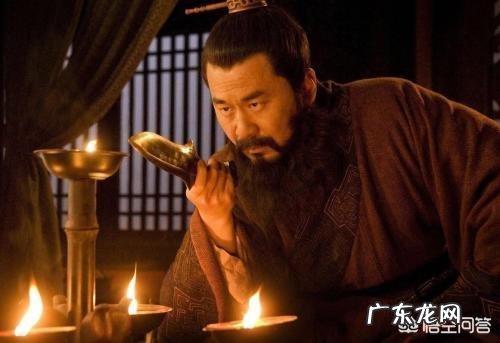 曹操自己制定的“士卒无败麦，犯者死”，他带头践踏了麦子，为何没有被处斩？